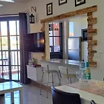 Amarillo Arona (Tenerife)