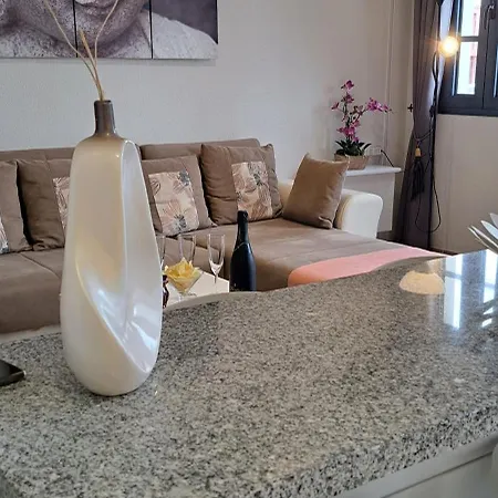 Amarillo Arona (Tenerife)