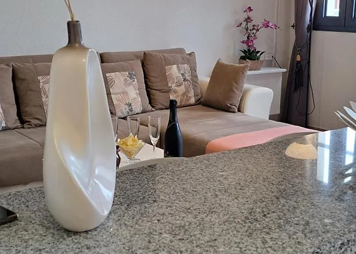 Amarillo Arona (Tenerife)